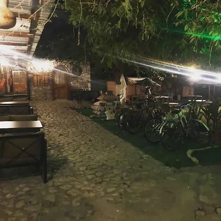 Zirkon Doga Butik Bed and breakfast *