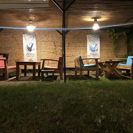 Hébergement de vacances Zirkon Doga Butik