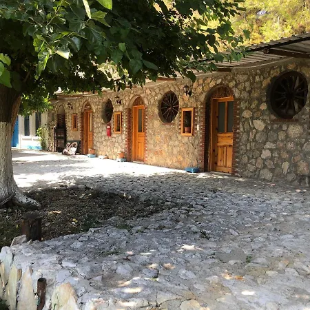 Zirkon Doga Butik * Φετιγιέ